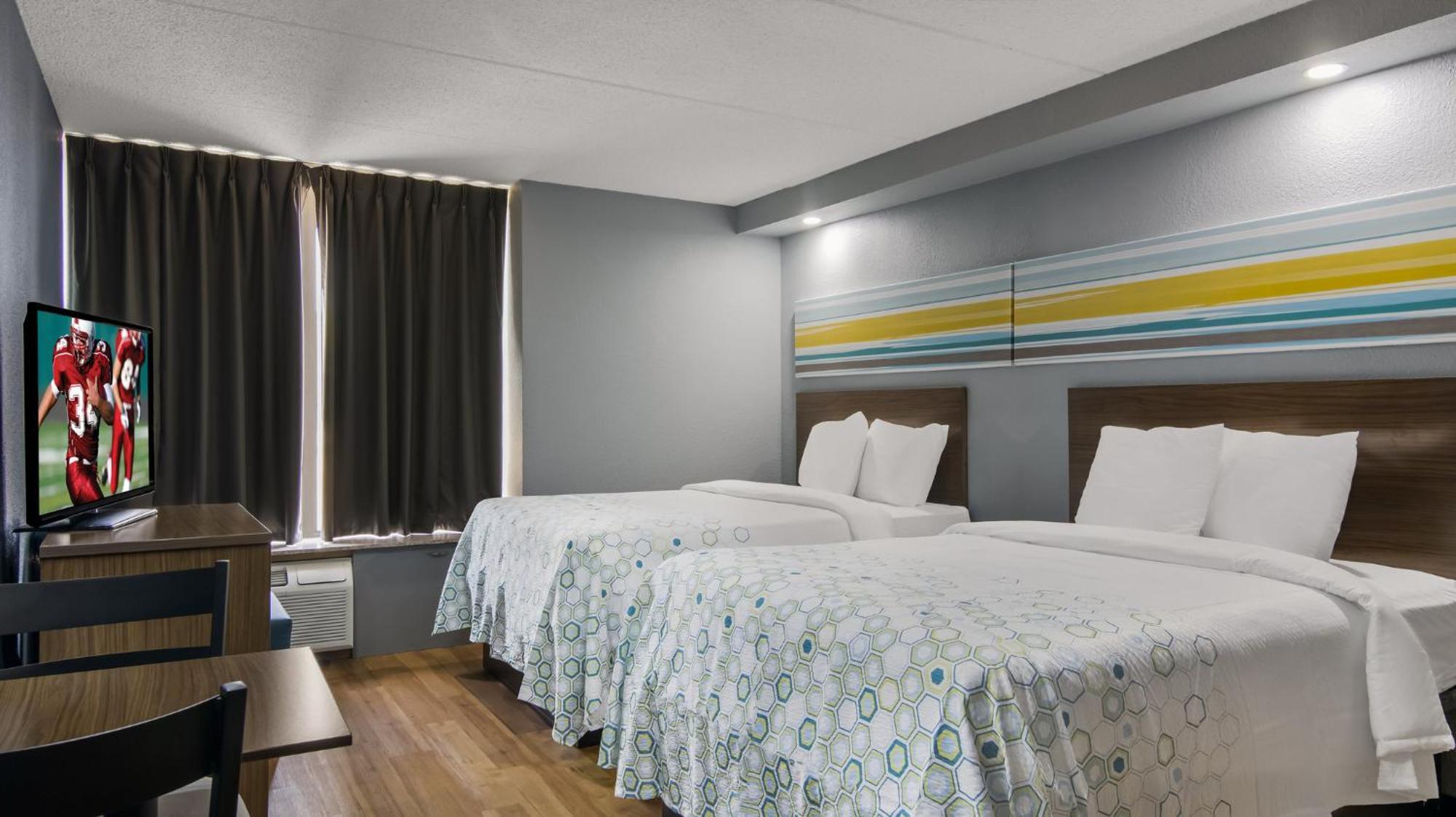 Hometowne Studios By Red Roof And Conference Center Chicago - N Aurora Naperville North Aurora Zewnętrze zdjęcie
